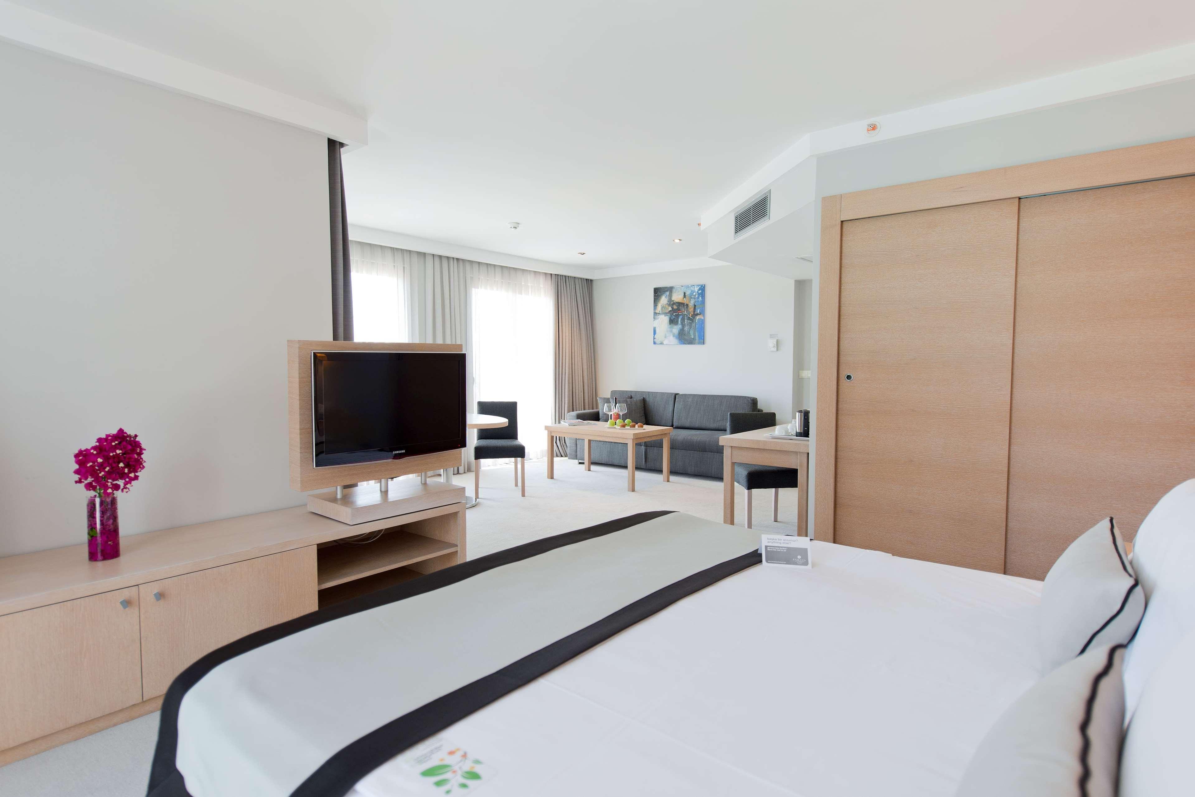 Ramada Resort By Wyndham Bodrum Bitez Exterior foto