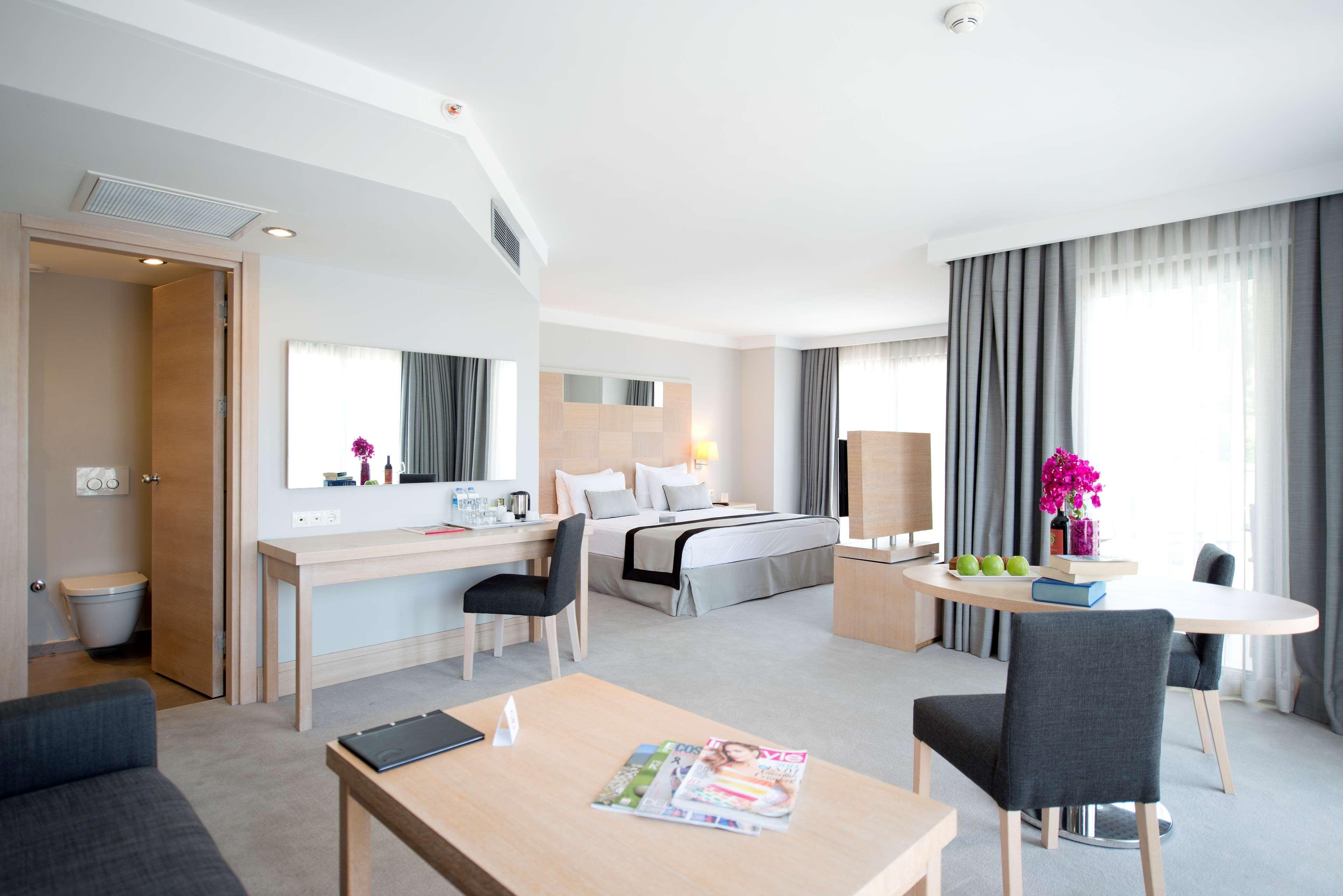 Ramada Resort By Wyndham Bodrum Bitez Exterior foto